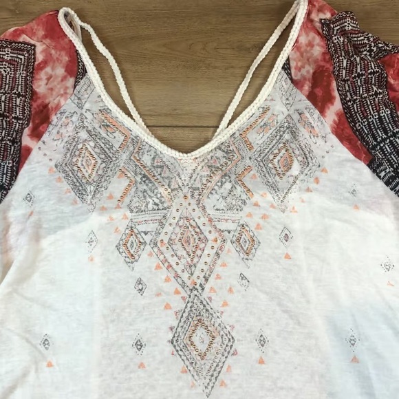 Women's White and Red Patterned Top - Picture 3 of 7